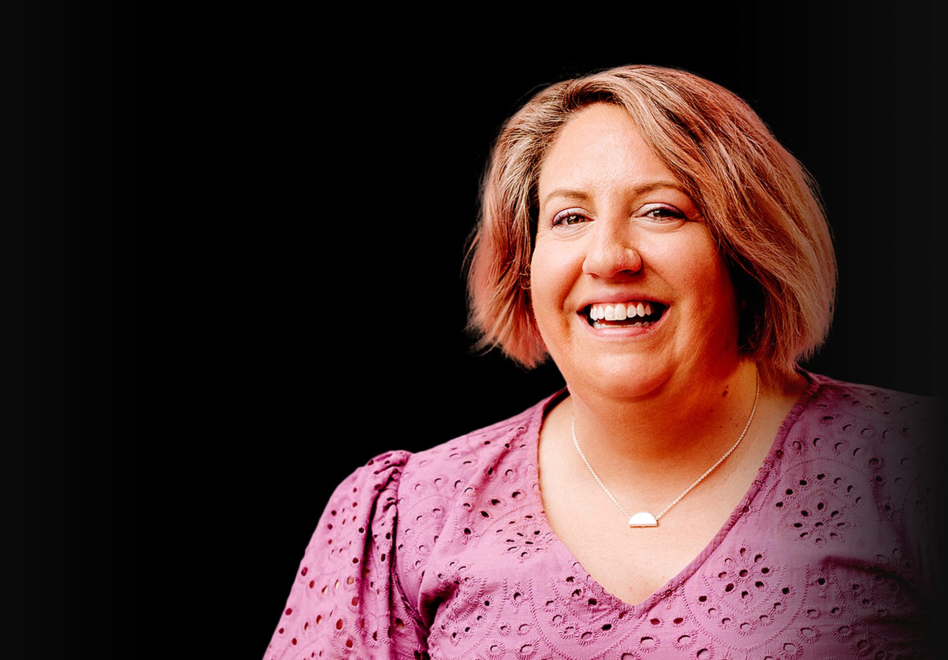 Elle-Steele-Keynote-Speaker-Homepage